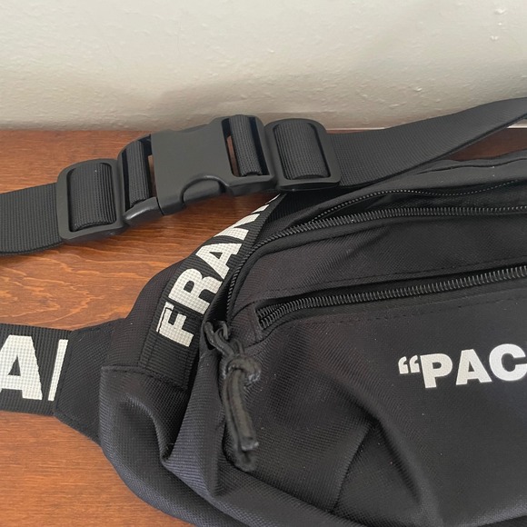 FRANNY "PACK" Fanny Pack Waist Bag Crossbody Black White zipper pockets pouch - Picture 6 of 7